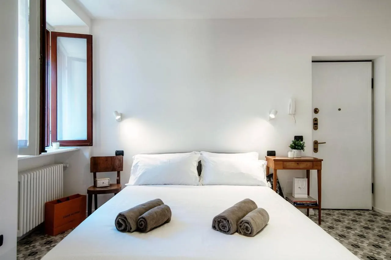 Villa Cesare 22 - The House Of Travelers Côme 0*,  Italia