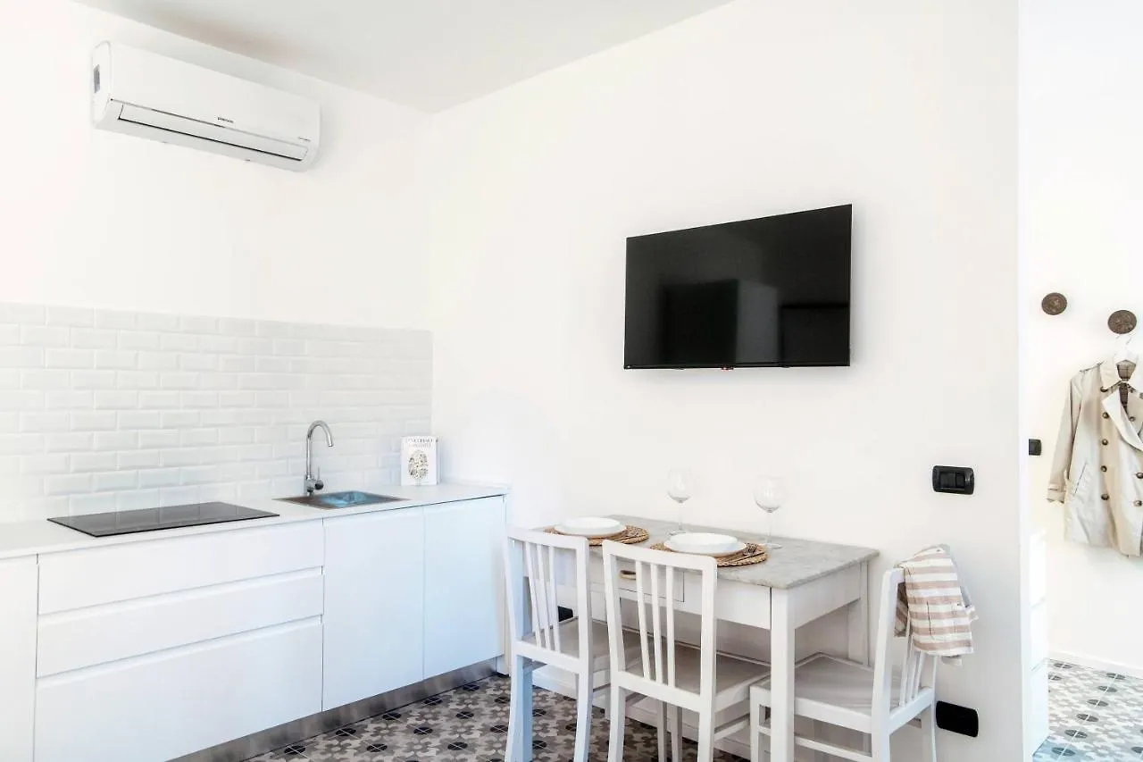 Villa Cesare 22 - The House Of Travelers Côme 0*,  Italia